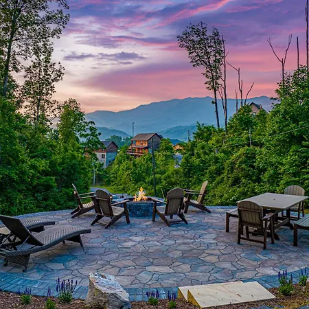 Bear Mountain Chalet